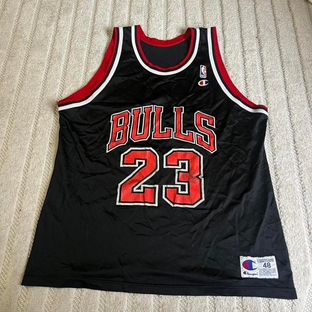 VTG 90s Champion black Michael Jordan Chicago Bulls jersey Size L/48 USA Made